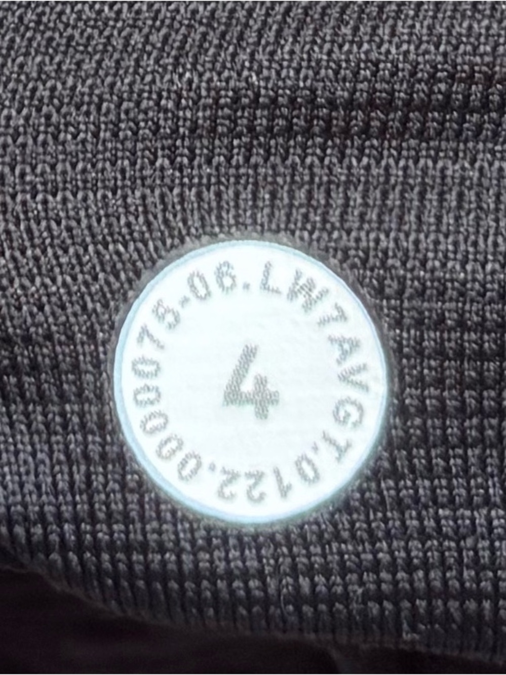(SOLD) Lululemon Hotty Hot Shorts 4" In Black Size 4 - Picture 5 of 5